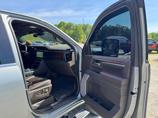 2024 GMC Sierra 3500HD Denali