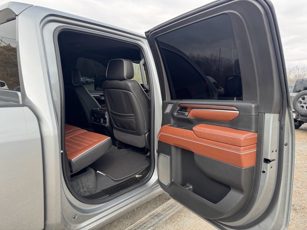 2025 GMC Sierra 3500HD Denali Ultimate