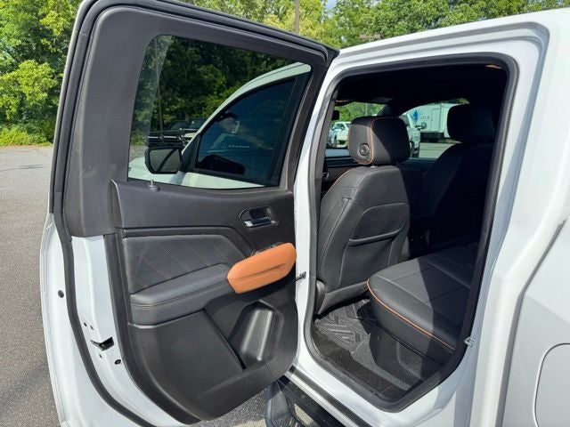 2024 GMC Canyon AT4