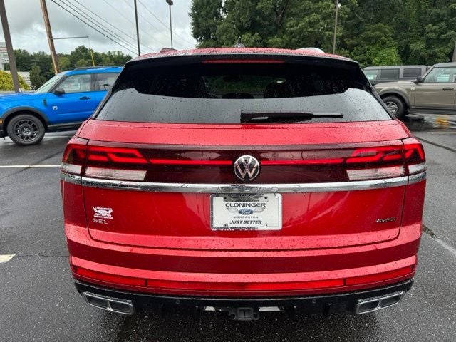 2024 Volkswagen Atlas Cross Sport 2.0T SEL R-Line