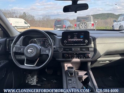 2024 Nissan Pathfinder S