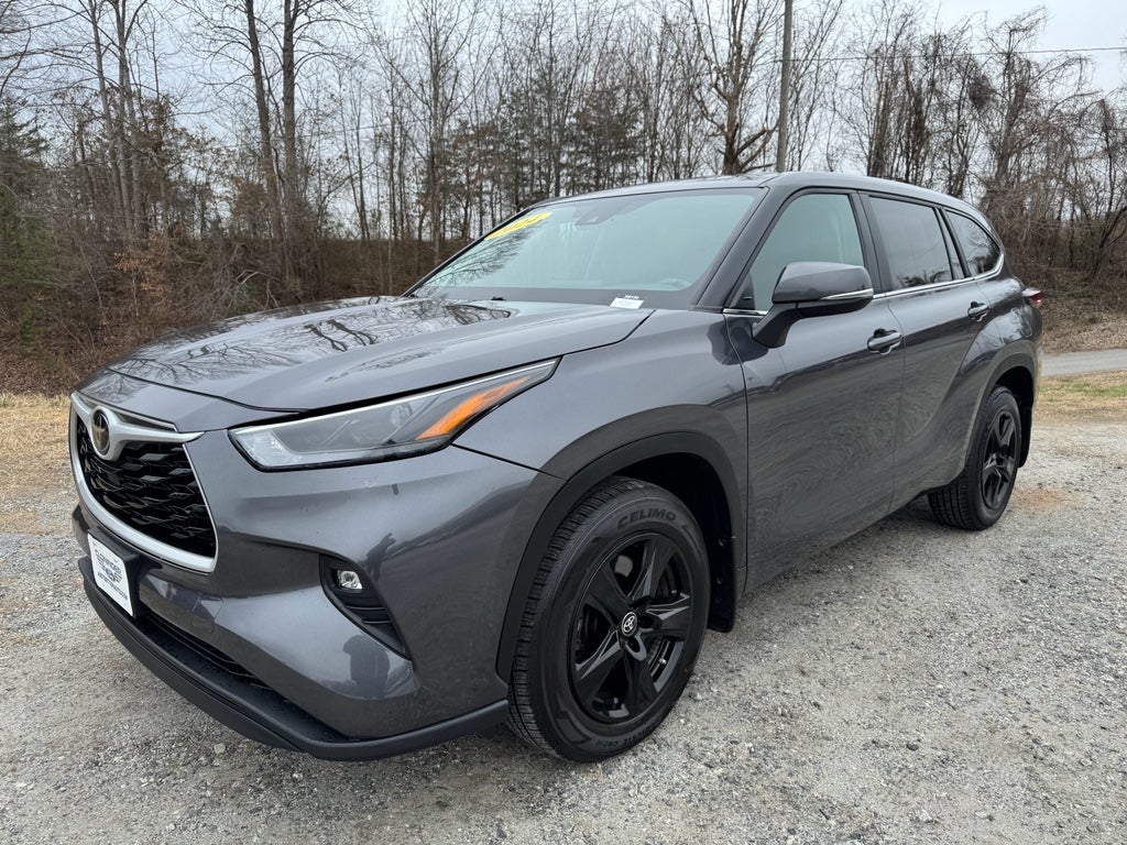 2024 Toyota Highlander LE