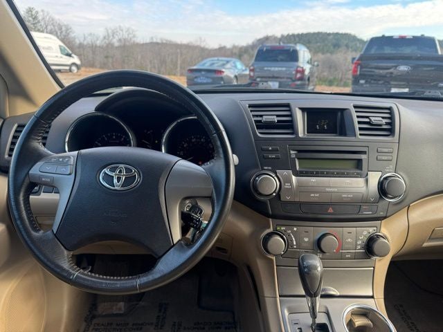 2010 Toyota Highlander Base