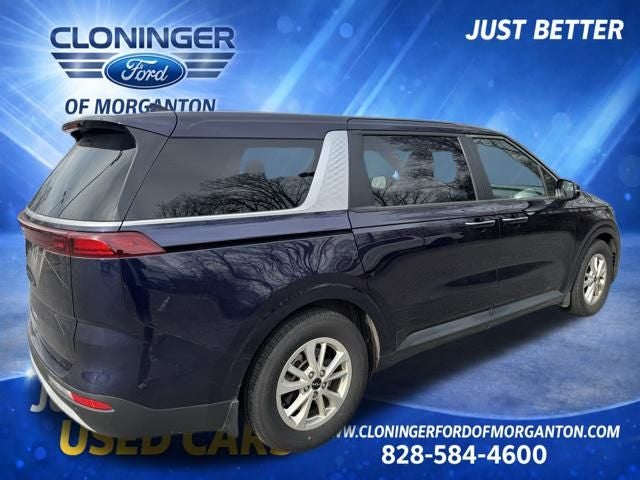 2023 Kia Carnival LX