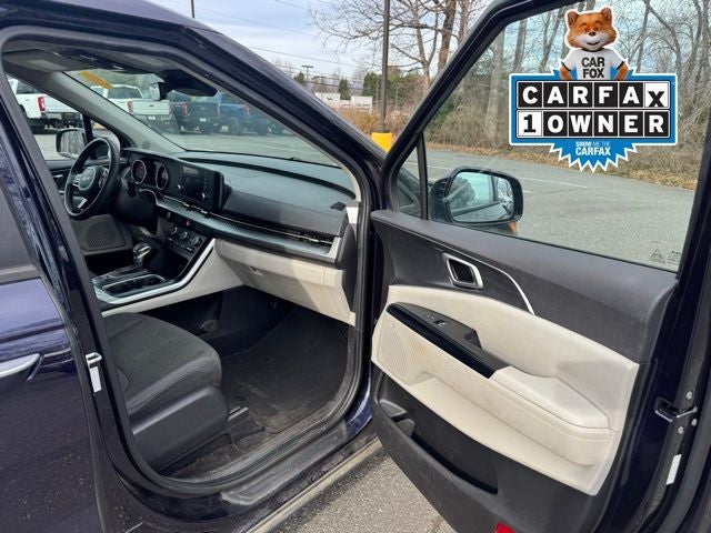 2023 Kia Carnival LX