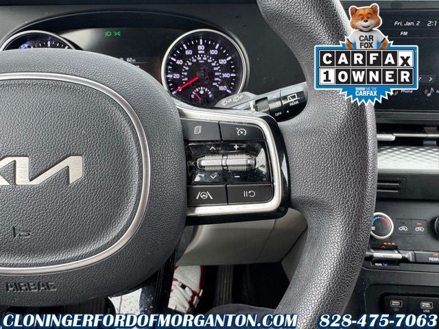 2023 Kia Carnival LX