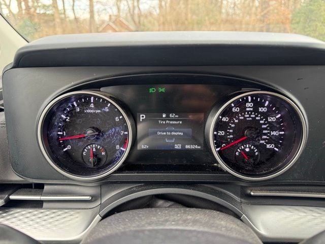 2023 Kia Carnival LX