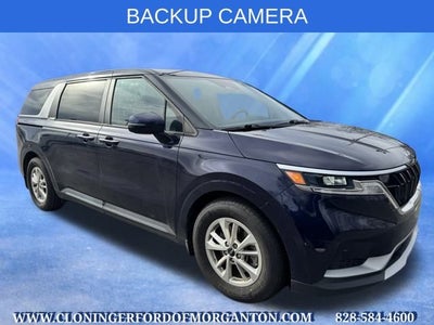 2023 Kia Carnival LX