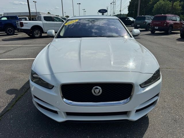 2017 Jaguar XE 25t