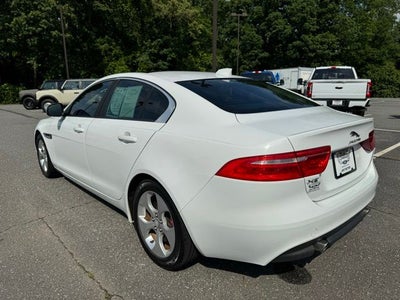 2017 Jaguar XE 25t