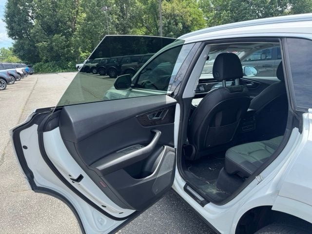 2023 Audi Q8 55 Premium quattro
