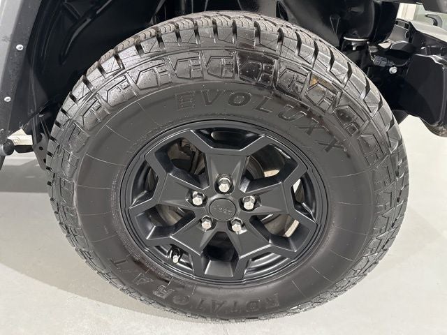 2022 Jeep Gladiator Willys