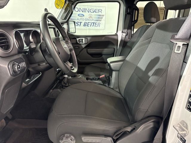 2022 Jeep Gladiator Willys