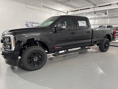 2025 Ford F-350SD Lariat