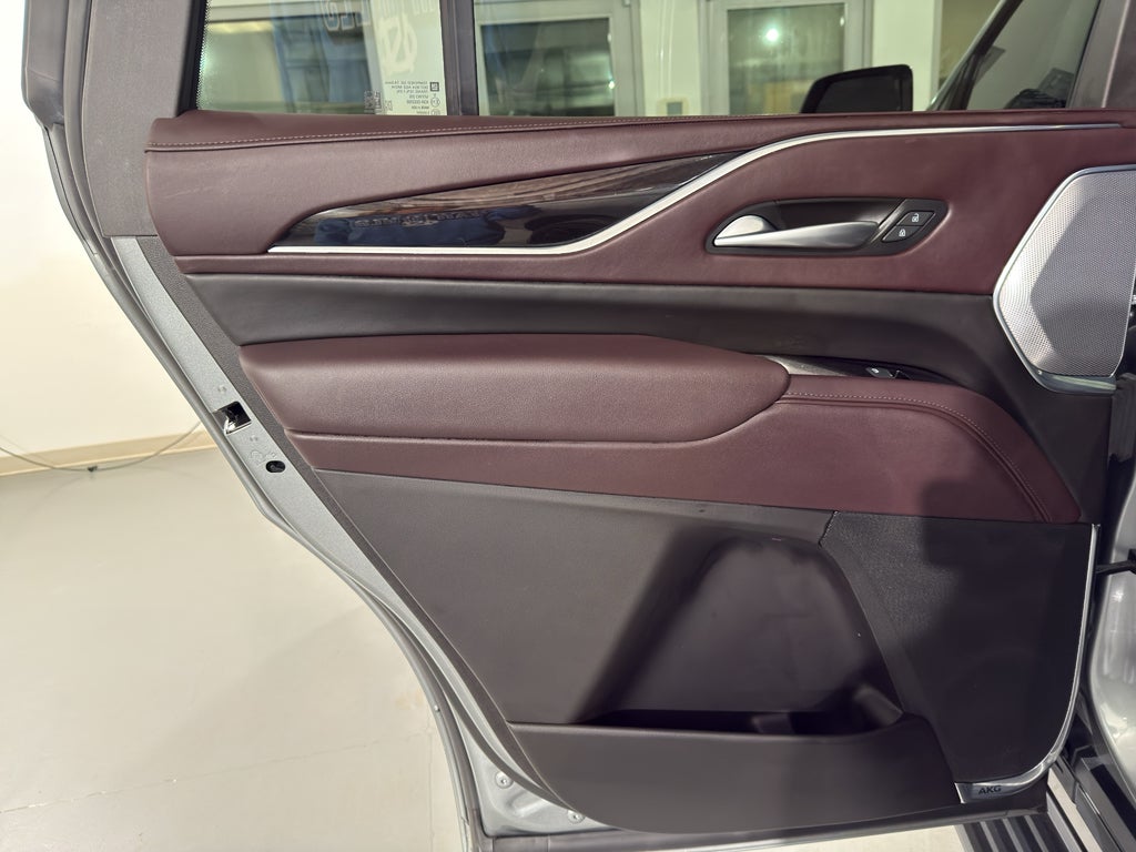 2023 Cadillac Escalade 4WD Sport Platinum