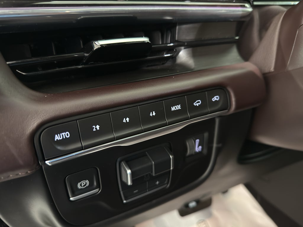 2023 Cadillac Escalade 4WD Sport Platinum