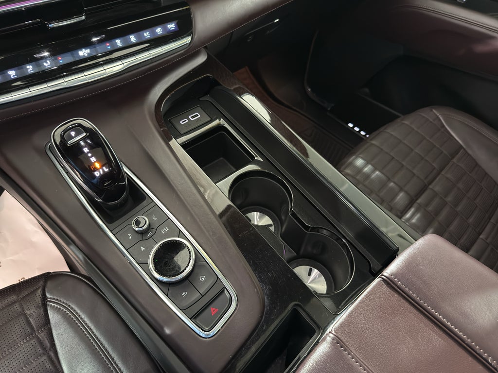 2023 Cadillac Escalade 4WD Sport Platinum