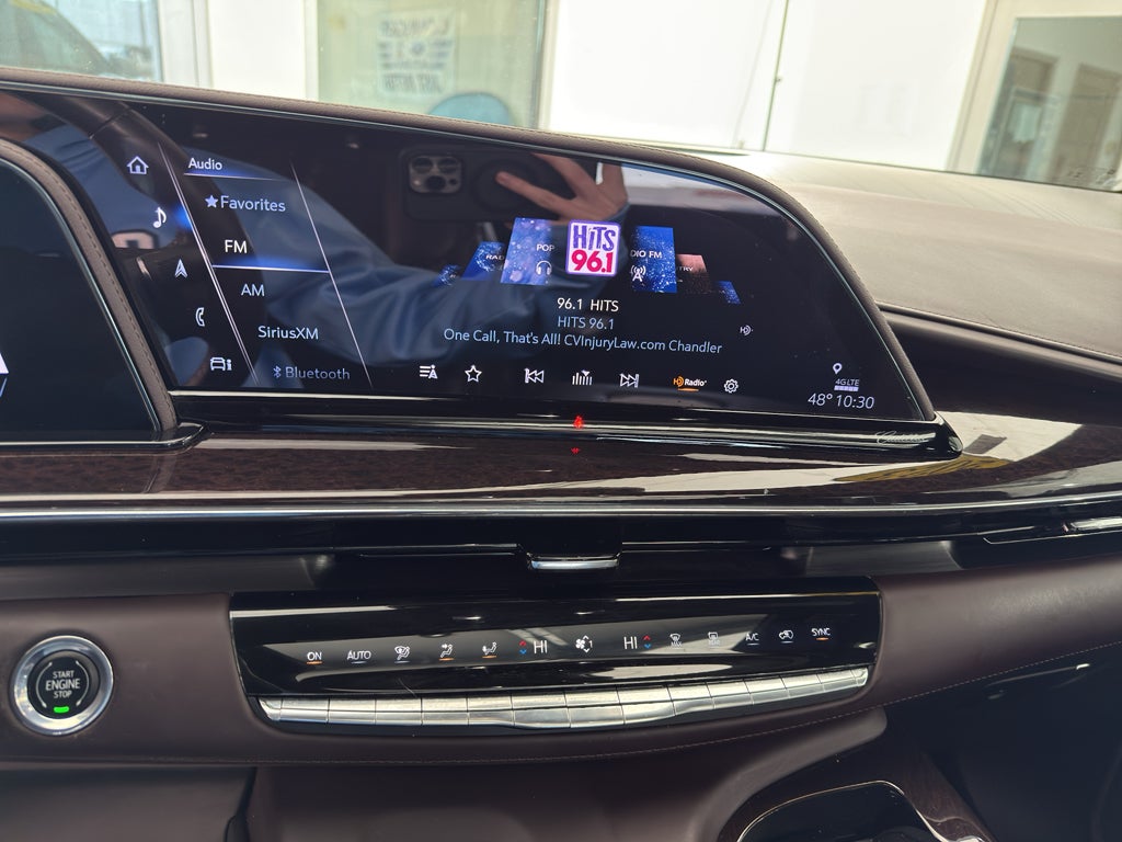 2023 Cadillac Escalade 4WD Sport Platinum