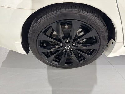 2022 Nissan Maxima SR
