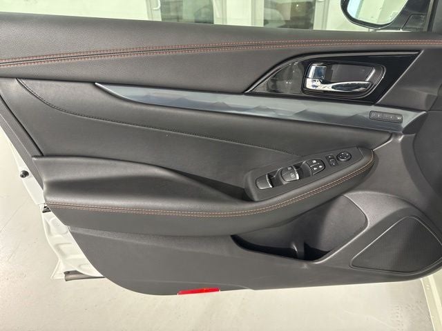 2022 Nissan Maxima SR