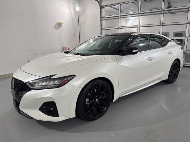 2022 Nissan Maxima SR