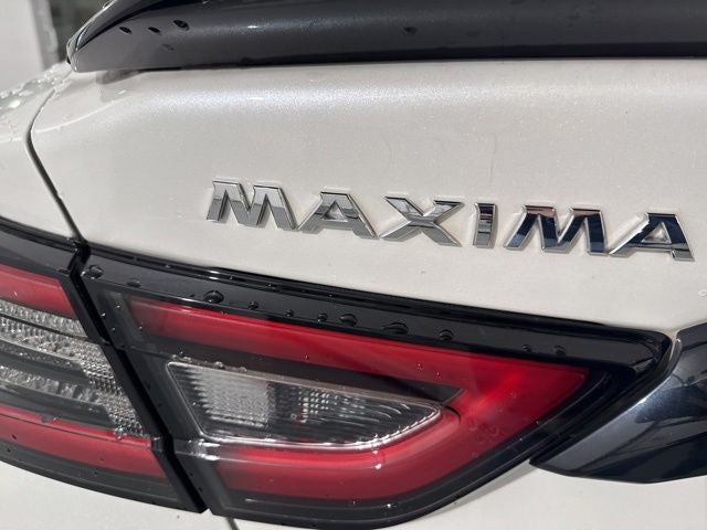 2022 Nissan Maxima SR