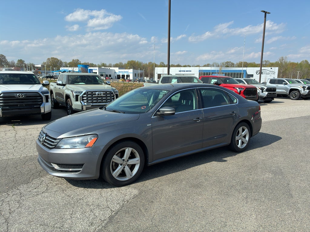 2014 Volkswagen Passat Wolfsburg Ed
