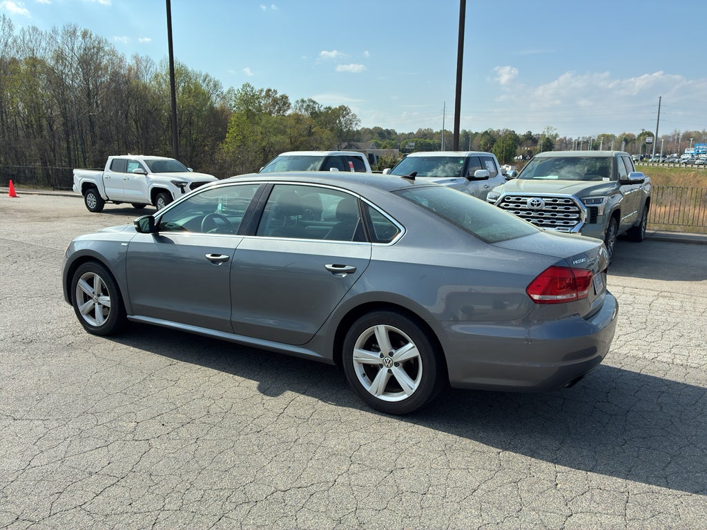 2014 Volkswagen Passat Wolfsburg Ed