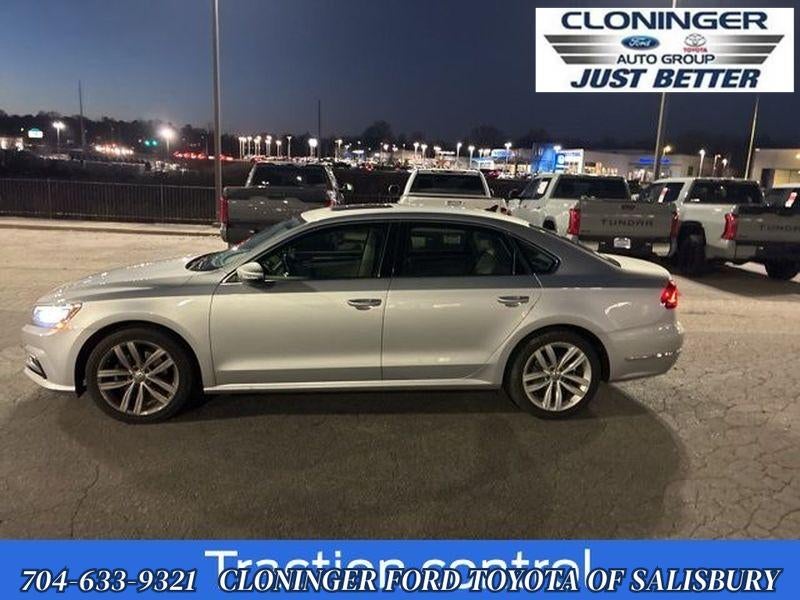 2018 Volkswagen Passat 2.0T SE