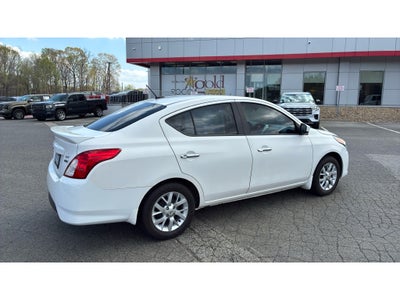 2017 Nissan Versa SV