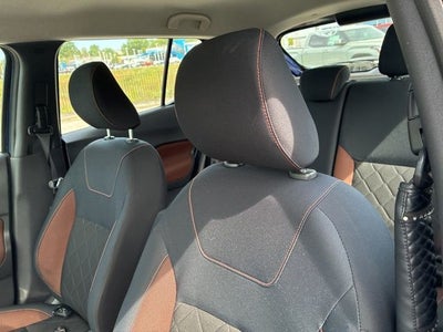 2018 Nissan Kicks SR