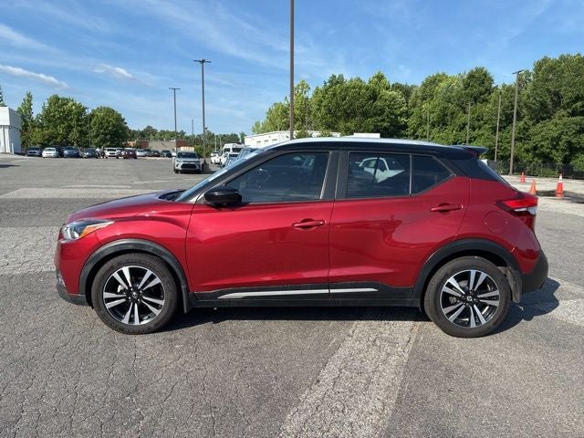 2020 Nissan Kicks SR