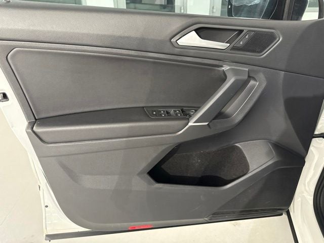 2020 Volkswagen Tiguan 2.0T SE R-Line Black