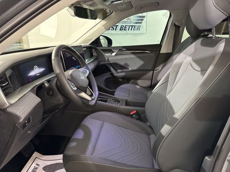 2025 Volkswagen Tiguan 2.0T SE