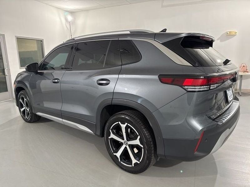 2025 Volkswagen Tiguan 2.0T SE