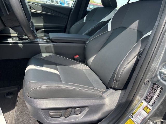 2025 Toyota Camry Hybrid SE