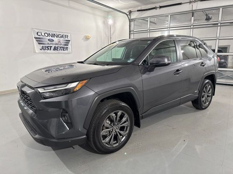 2024 Toyota RAV4 Hybrid XLE Premium