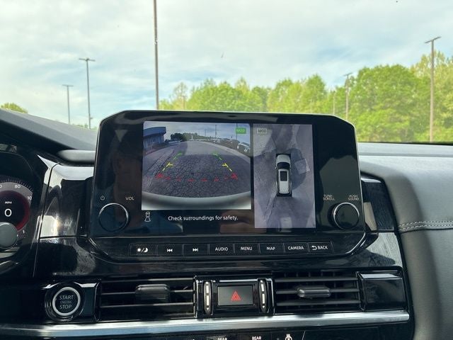 2023 Nissan Pathfinder Platinum