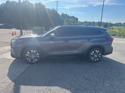 2021 Toyota Highlander Hybrid XLE