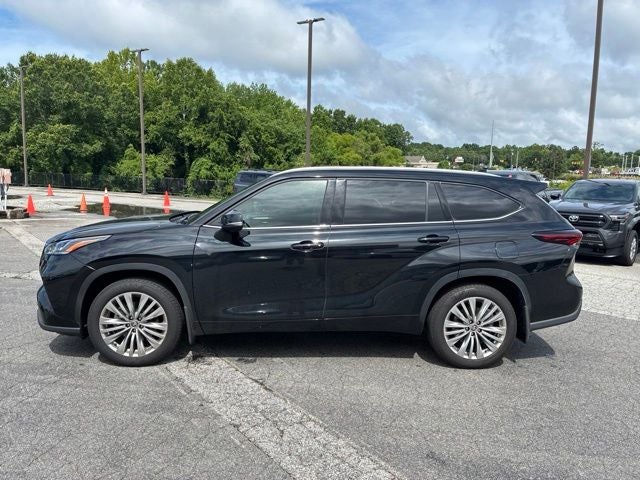 2025 Toyota Highlander Platinum