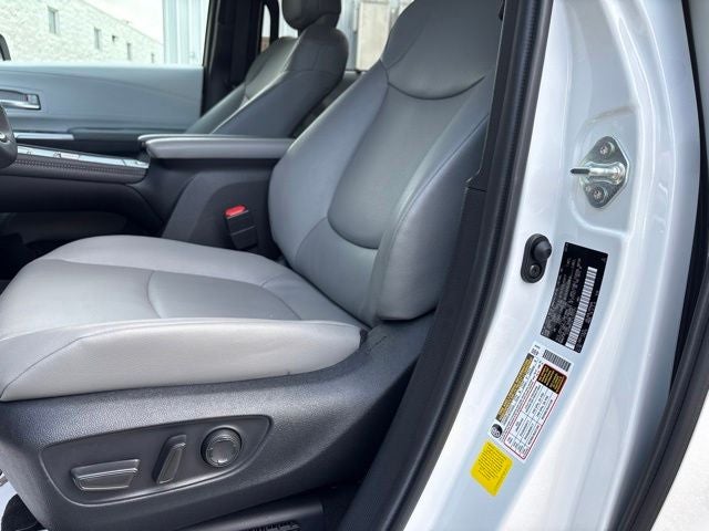 2026 Toyota Sienna XLE 8 Passenger