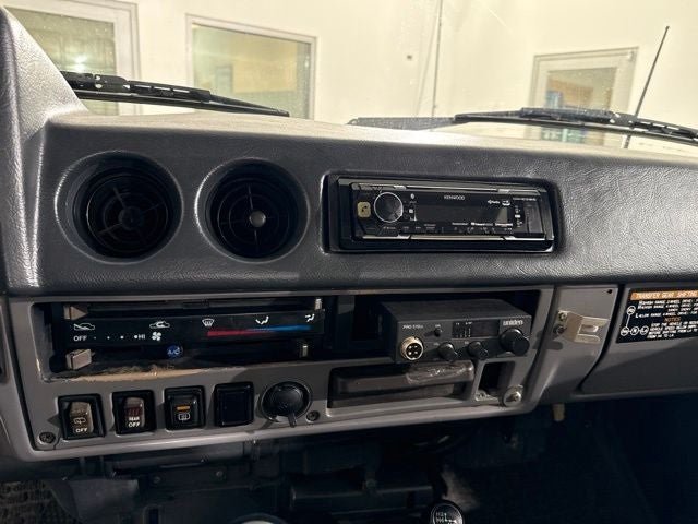 1987 Toyota Land Cruiser Base