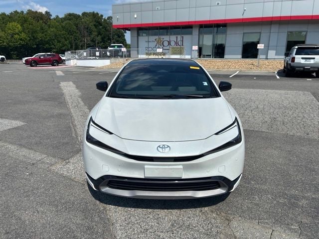 2025 Toyota Prius XLE