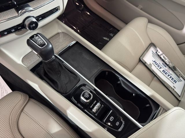 2021 Volvo XC60 T5 Inscription