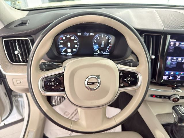 2021 Volvo XC60 T5 Inscription