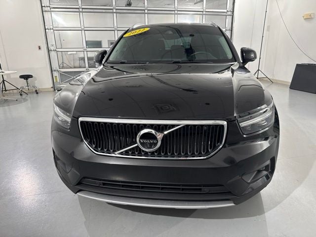 2022 Volvo XC40 Momentum