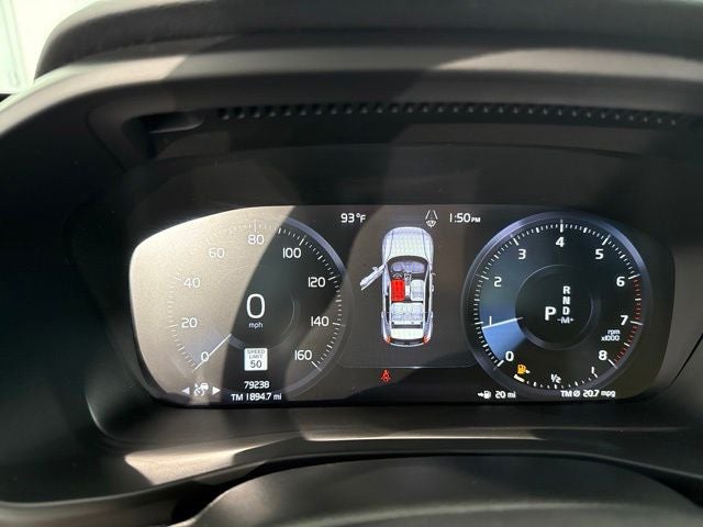 2022 Volvo XC40 Momentum