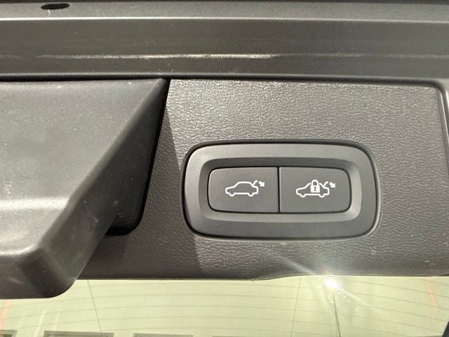 2023 Volvo XC60 B5 Core