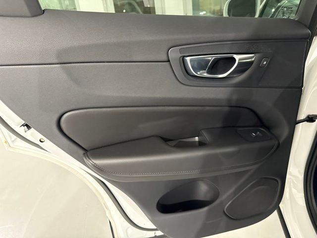 2023 Volvo XC60 B5 Core